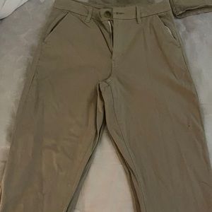 American eagle khaki pants (regular) NEVER WORN
